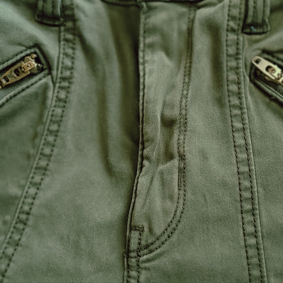 Green American Eagle Jeans - Picture 3 of 4